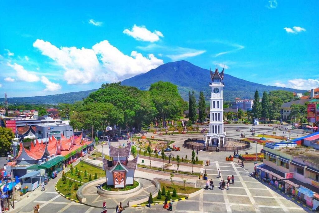 Menyusuri Taman Bintang Bukit Tinggi Wisata Alam dan Konservasi